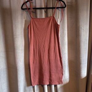 Chic 90’s Inspired Sleeveless Dress